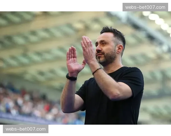 多家媒体确认，罗马诺爆料尤文图斯已接触布莱顿主帅德泽尔比