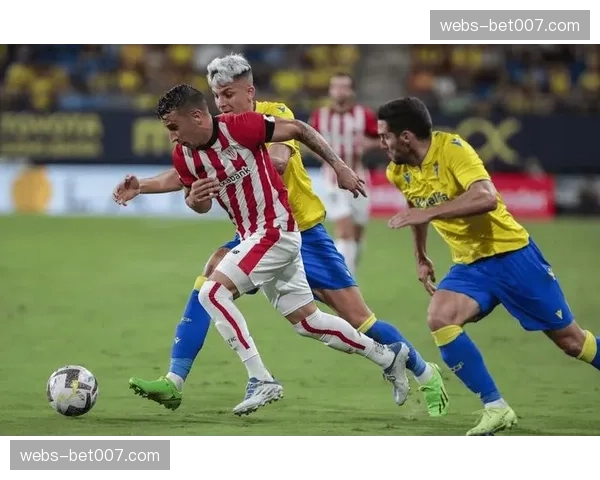 分析：失去主力中卫组合后，巴塞罗那的防守体系暴露出哪些结构性问题？