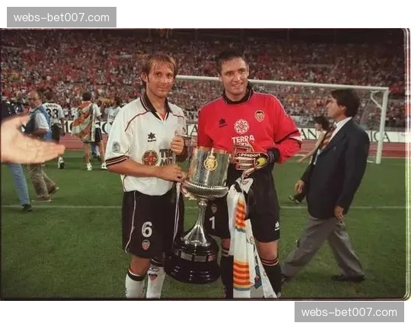 拉齐奥总监法比亚尼谈重建挑战伤病困扰与转会策略