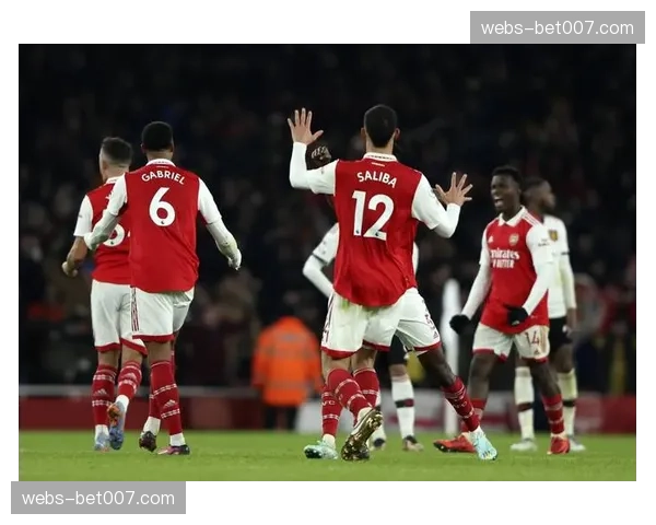 阿森纳1-2不敌伯恩茅斯，争冠前景遭受打击